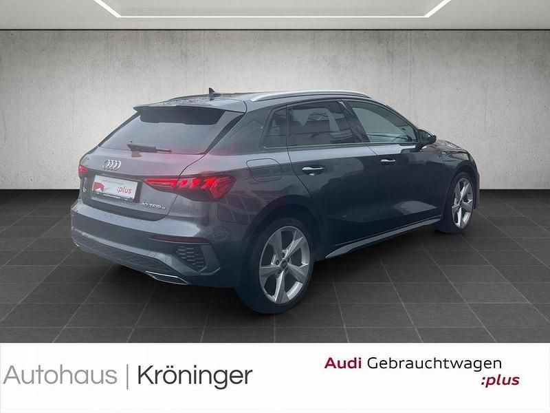 Gebraucht Audi A3 S-Line 204 PS (150 kW) 2022 Grau Limousine