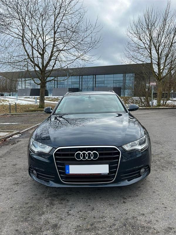 Gebraucht Audi A6 177 PS (130 kW) 2013 Schwarz Kombi