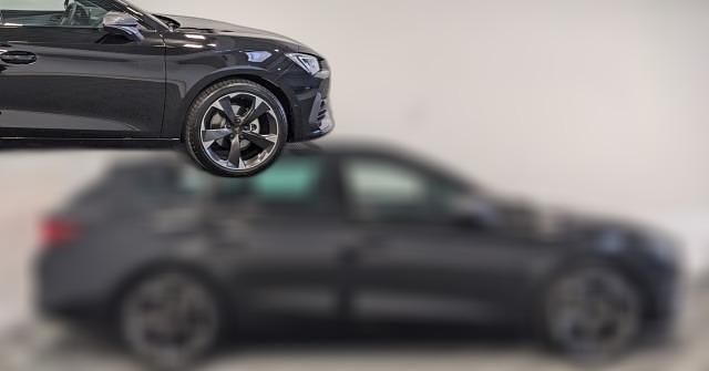 Metallic Gebraucht 2024 Cupra Leon | 32.970 € (Fairer Preis) - Bild 1/4