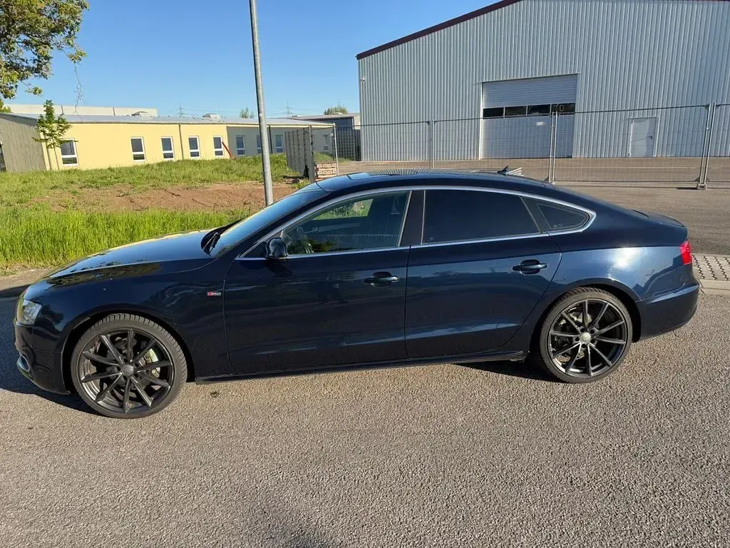 Używany Audi A5 S-Line 239 KM (175 kW) 2011 Niebieski Coupe