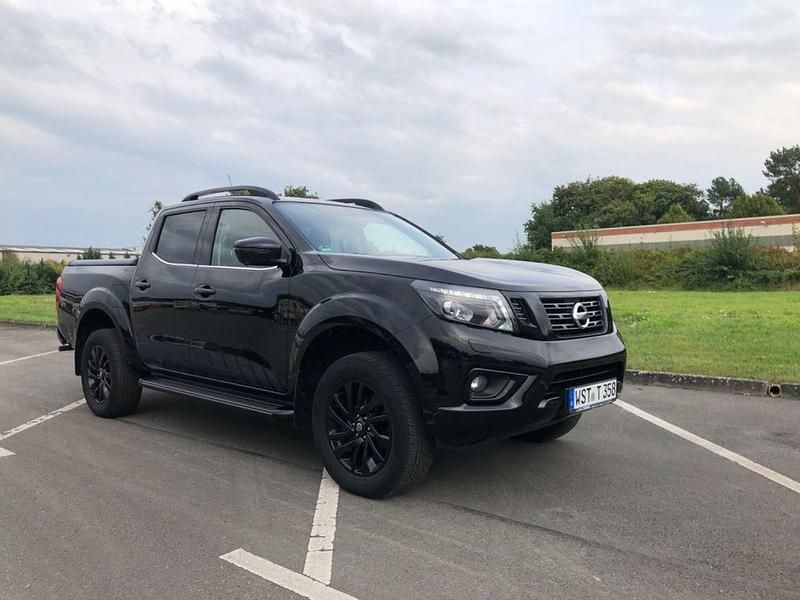 Schwarz Gebraucht 2021 Nissan Navara N-Guard Abholung | 36.995 € (Etwas zu teuer) - Bild 1/4