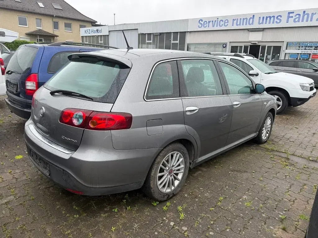 Gebraucht Fiat Croma Dynamic 150 PS (110 kW) 2009 Grau Limousine