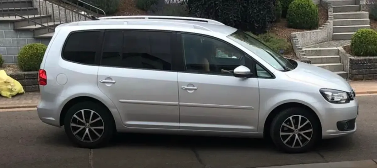 Gebraucht VW Touran Highline 140 PS (102 kW) 2015 Silber Van / Kleinbus