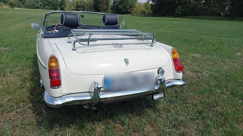 Gebraucht MG B 95 PS (69 kW) 1967 Beige Cabrio