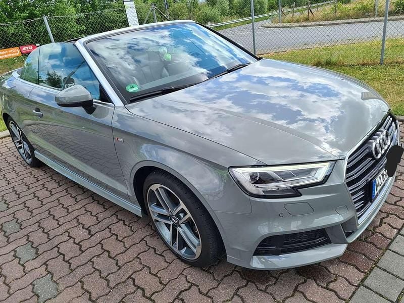 Grau Gebraucht 2019 Audi A3 Cabriolet Sport Cabrio | 25.900 € (Fairer Preis) - Bild 1/4