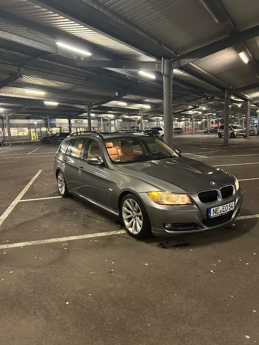 Gebraucht BMW 320 Sport Line 170 PS (125 kW) 2008 Grau Kombi