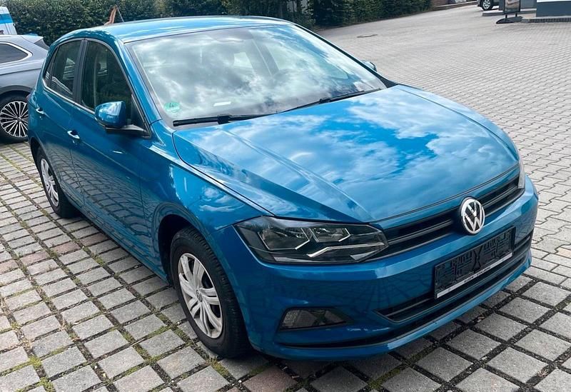 Blau Gebraucht 2019 VW Polo Kleinwagen | 9.399 € (Superpreis) - Bild 1/4