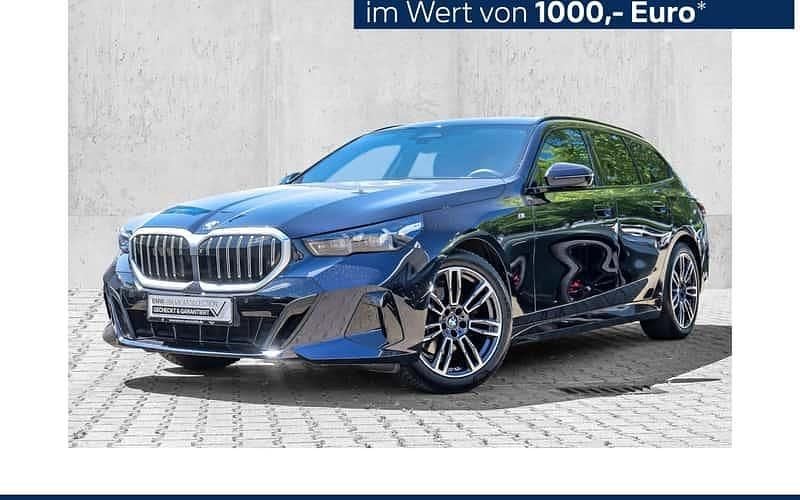 Schwarz Gebraucht 2024 BMW 520 Comfort Edition Kombi | 49.999 € (Superpreis) - Bild 1/4