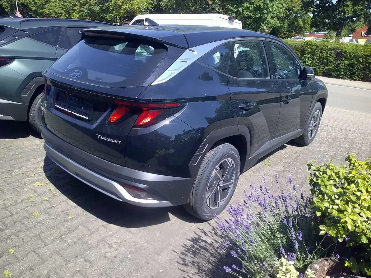 Neu Hyundai Tucson 160 PS (117 kW) 2026 Abyss black/wählbar SUV