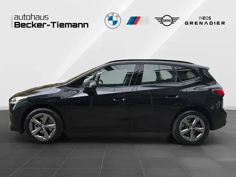 Używany BMW 220 Active Tourer Efficient Dynamics 156 KM (114 kW) 2025 Czarny Minivan