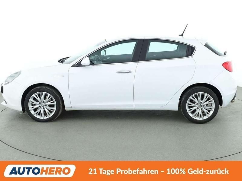 Gebraucht Alfa Romeo Giulietta Super 150 PS (110 kW) 2016 Bianco alfa Kleinwagen