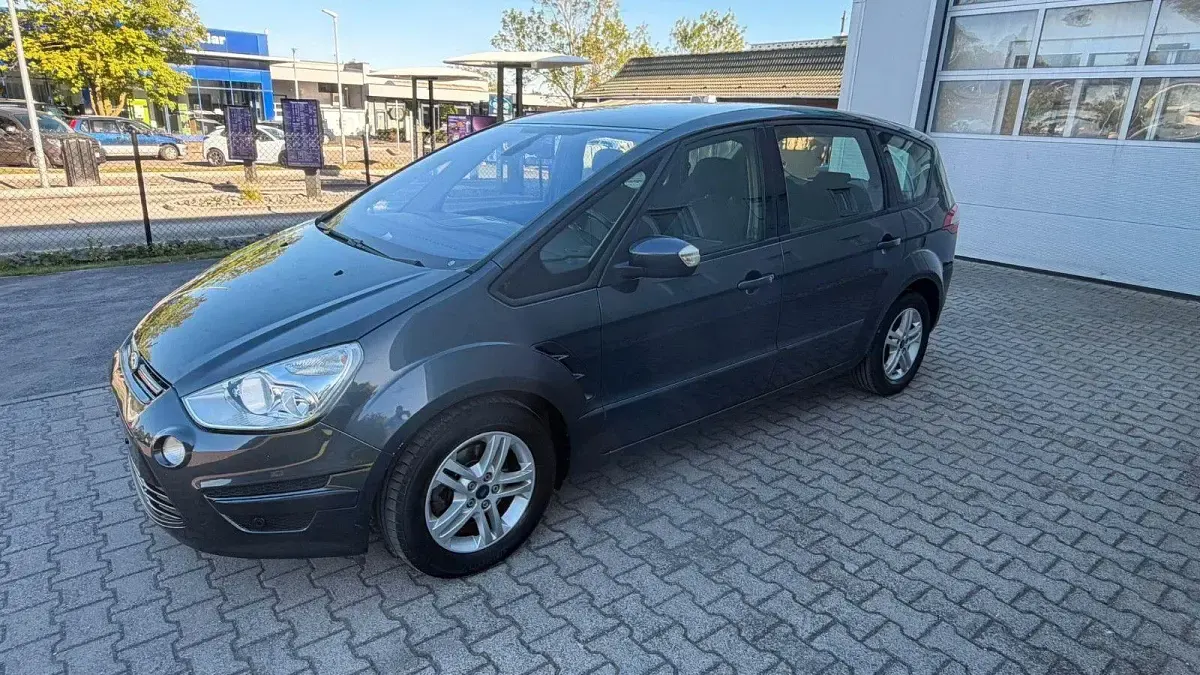 Gebraucht Ford S-MAX Trend 116 PS (85 kW) 2010 Grau Van / Kleinbus
