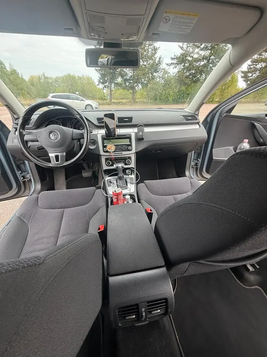 Second-hand VW Passat 160 CP (117 kW) 2010 Andere farben Berlinǎ