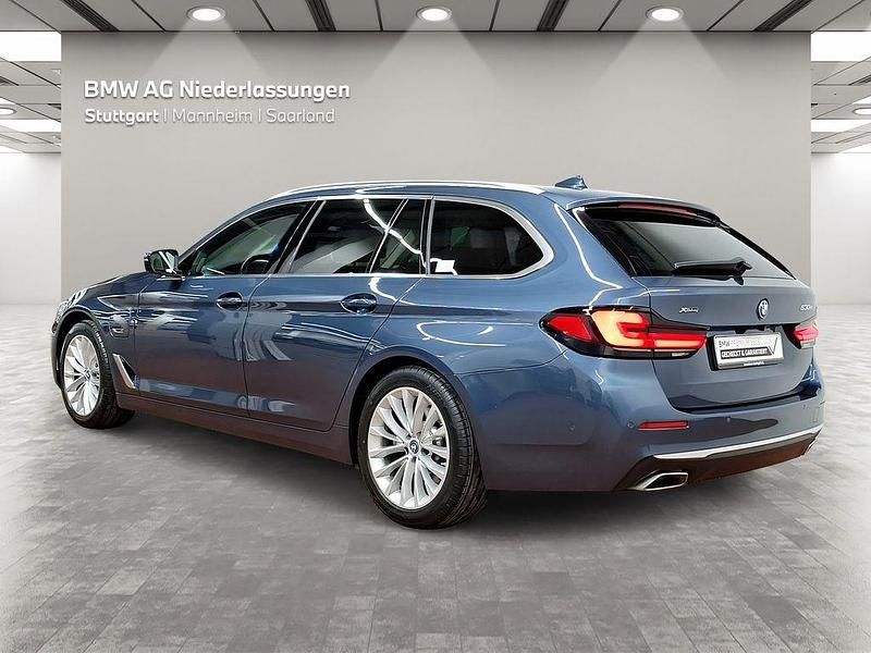 Gebraucht BMW 530e 184 PS (135 kW) 2022 Blau Kombi