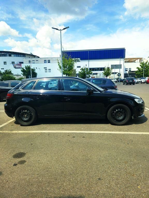 Gebraucht Audi A3 116 PS (85 kW) 2017 Schwarz Limousine