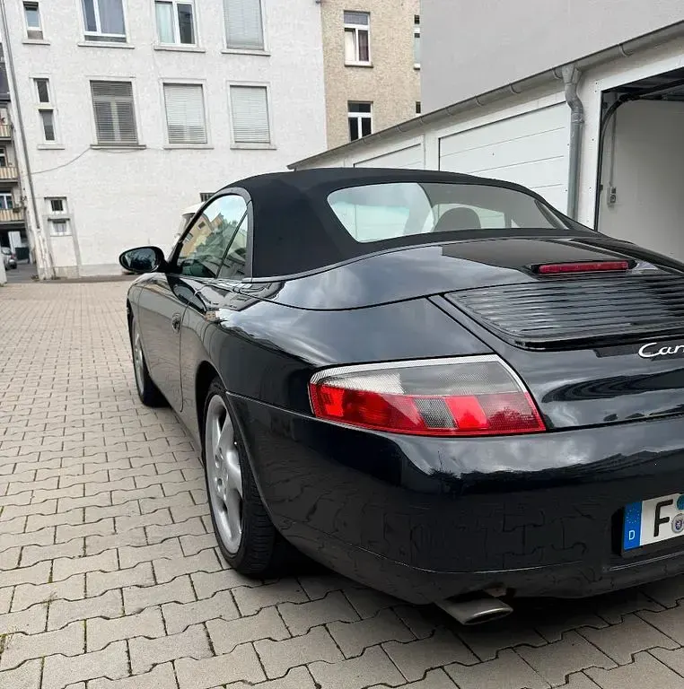 Gebraucht Porsche 996 320 PS (235 kW) 1999 Schwarz Cabrio