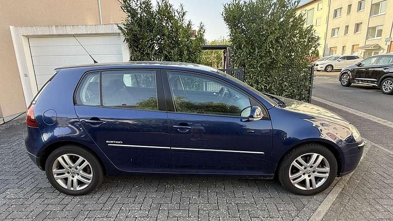 Blau Gebraucht 2008 VW Golf VI Edition Kleinwagen | 3.500 € (Guter Preis) - Bild 1/4