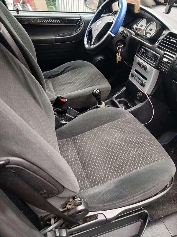 Gebraucht 2003 Opel Zafira Elegance Van / Kleinbus | 700 € (Superpreis) - Bild 1/4