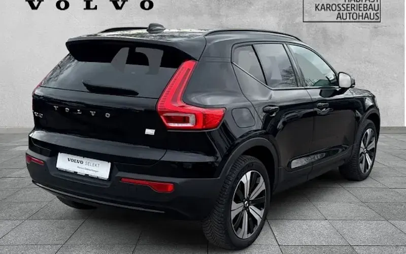 Occasion Volvo XC40 Plus 261 ch (191 kW) 2022 Noir SUV