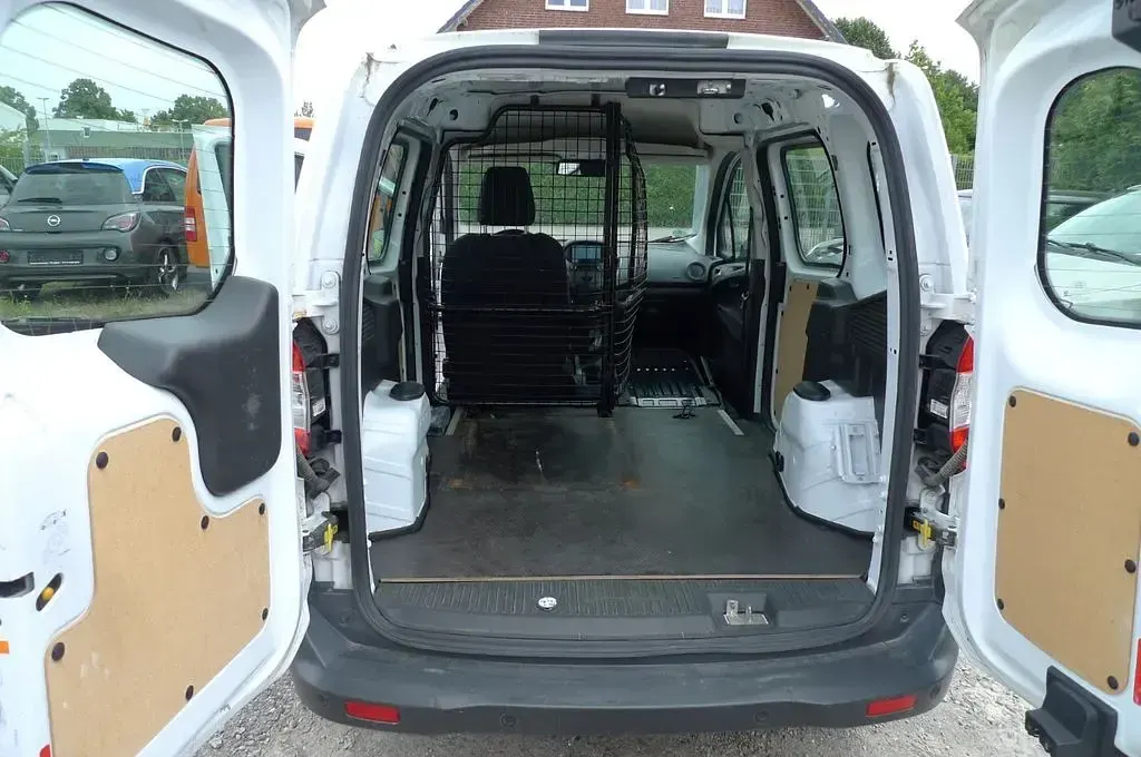Gebraucht Ford Transit Trend 75 PS (55 kW) 2020 Weiß Van / Kleinbus