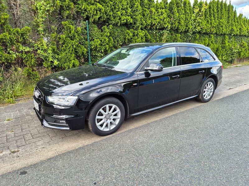 Schwarz Gebraucht 2015 Audi A4 S-Line Kombi | 12.000 € (Fairer Preis) - Bild 1/4