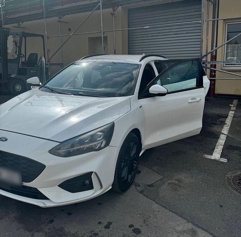 Gebraucht Ford Focus ST-Line 150 PS (110 kW) 2019 Weiß Kombi