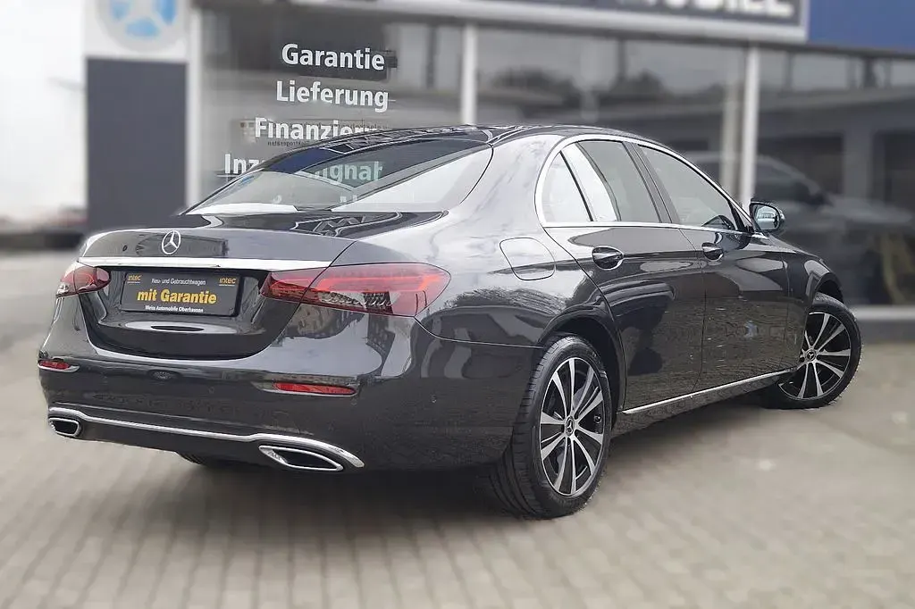 Gebraucht Mercedes E450 367 PS (269 kW) 2022 Grau Limousine