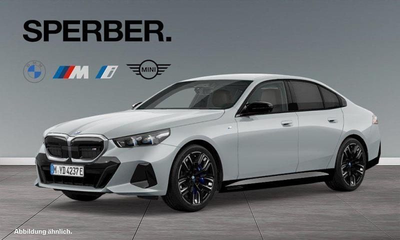 Grau Gebraucht 2024 BMW i5 Performance Limousine | 74.820 € (Fairer Preis) - Bild 1/4