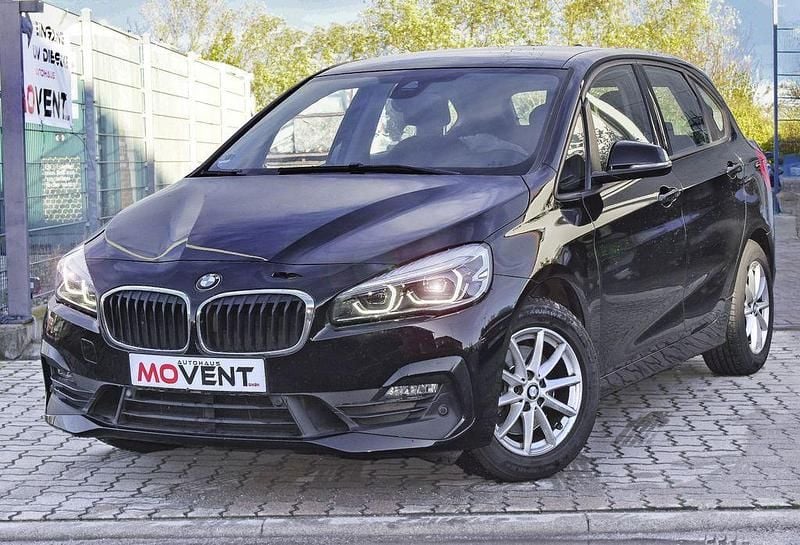 Schwarz Gebraucht 2018 BMW 220 Active Tourer Van / Kleinbus | 14.900 € (Superpreis) - Bild 1/4