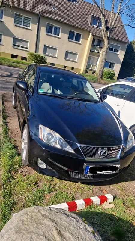 Schwarz Gebraucht 2008 Lexus IS250 Limousine | 10.000 € (Etwas zu teuer) - Bild 1/4