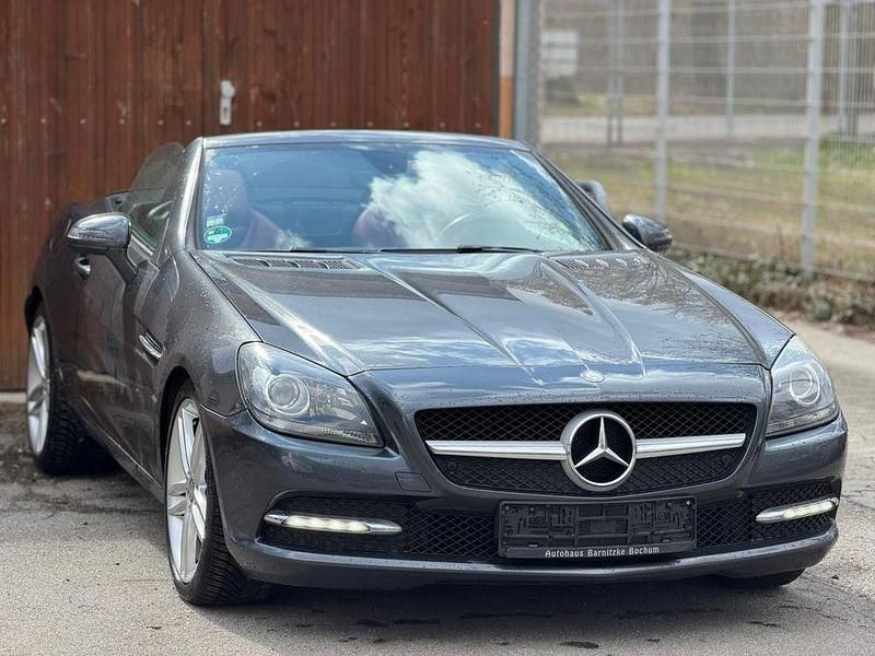 Gebraucht Mercedes SLK200 184 PS (135 kW) 2013 Grau Cabrio