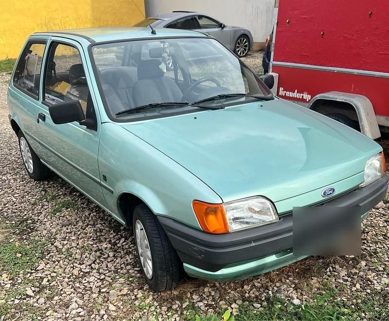 Gebraucht Ford Fiesta 50 PS (36 kW) 1992 Grün Kleinwagen