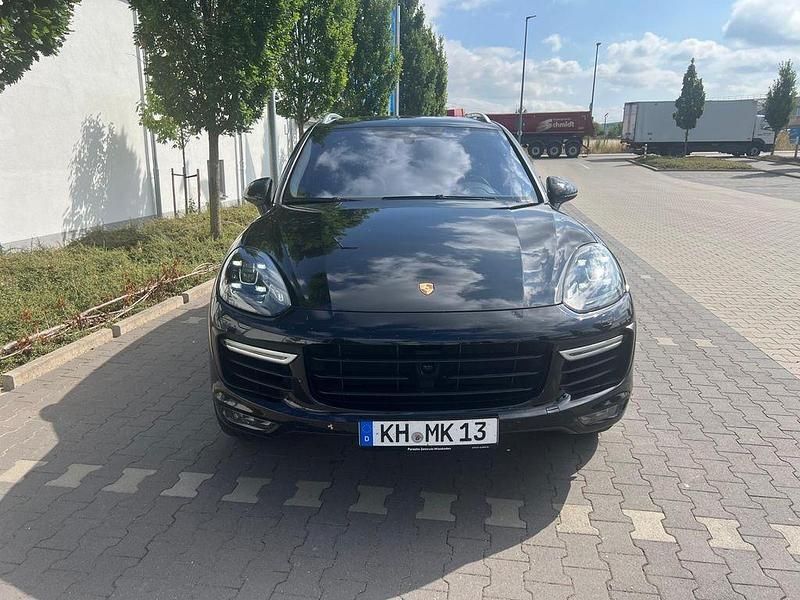 Schwarz Gebraucht 2014 Porsche Cayenne Turbo SUV | 44.900 € (Guter Preis) - Bild 1/4