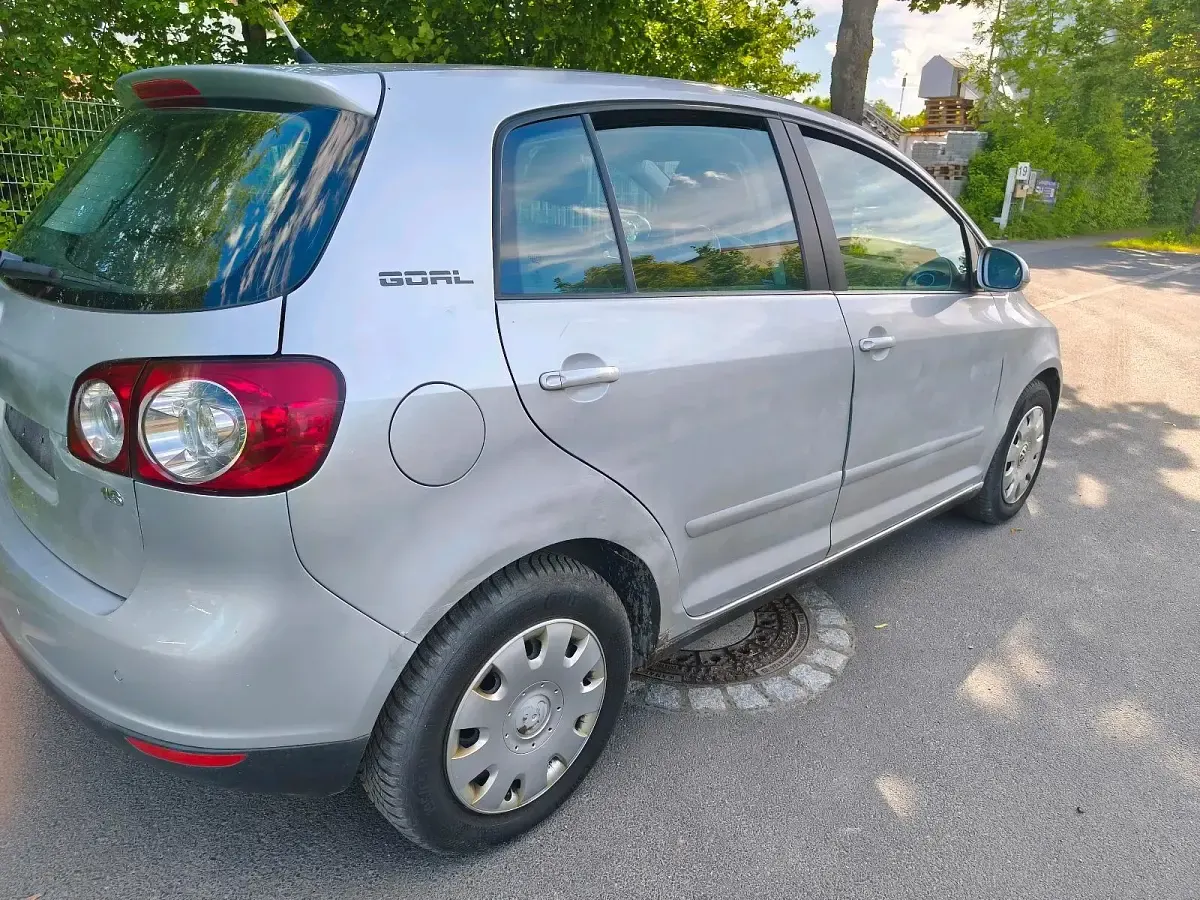 Gebraucht VW Golf IV 102 PS (75 kW) 2006 Silber Kleinwagen