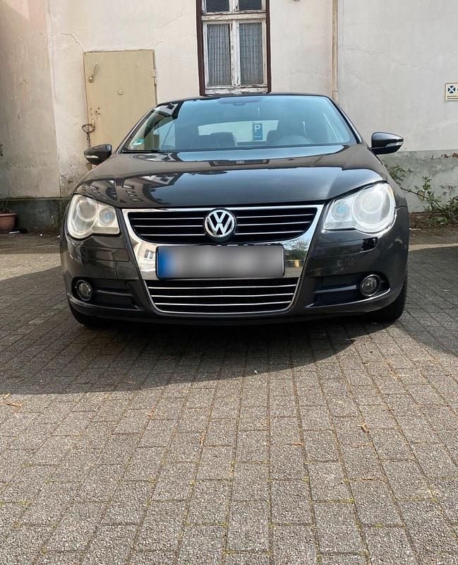 Usata VW Eos 160 CV (117 kW) 2009 Grigio Cabrio