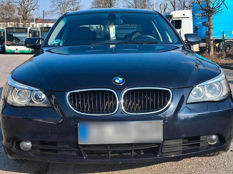 Gebraucht BMW 520 163 PS (119 kW) 2006 Blau Limousine