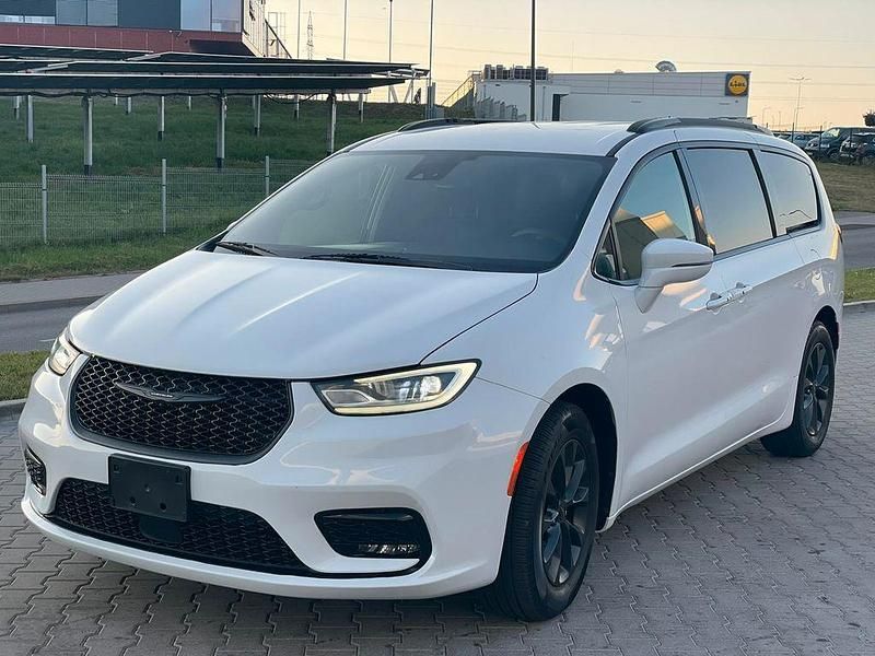 Weiß Gebraucht 2022 Chrysler Pacifica SUV | 26.500 € - Bild 1/4