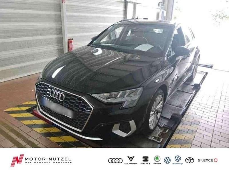Mythosschwarz metallic Gebraucht 2022 Audi A3 Advanced Plus Limousine | 28.830 € (Etwas zu teuer) - Bild 1/4