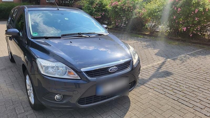 Używany Ford Focus 74 KM (54 kW) 2008 Szary Kombi