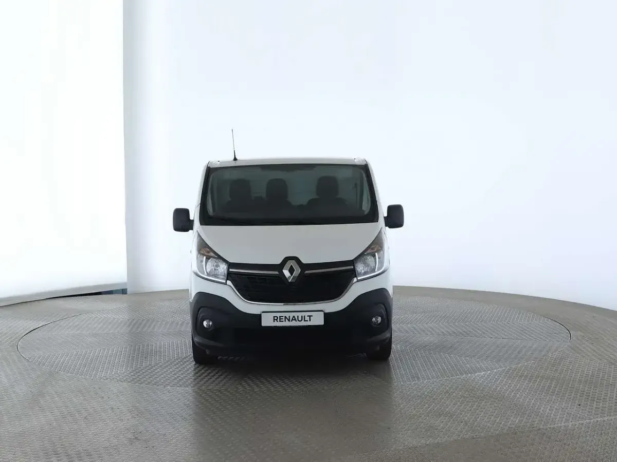 Usata Renault Trafic Komfort 145 CV (106 kW) 2021 Bianco Monovolume