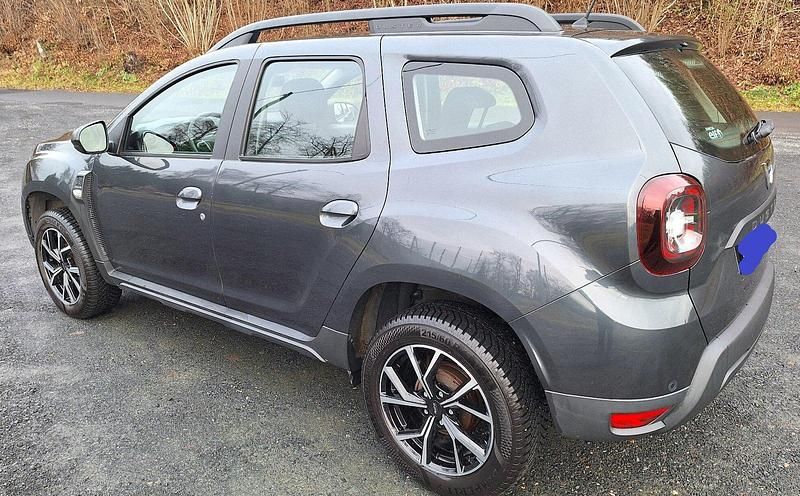 Schwarz Gebraucht 2018 Dacia Duster SUV | 10.500 € (Fairer Preis) - Bild 1/4