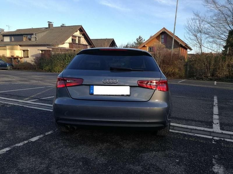 Occasion Audi A3 Attraction 150 ch (110 kW) 2014 Gris Berline