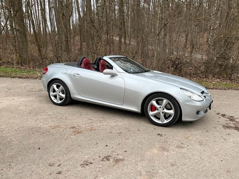 Gebraucht Mercedes SLK350 272 PS (200 kW) 2005 Silber Cabrio