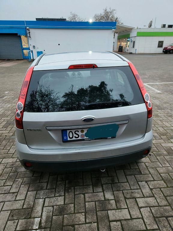 Gebraucht Ford Fiesta Ambiente 69 PS (50 kW) 2006 Grau Limousine