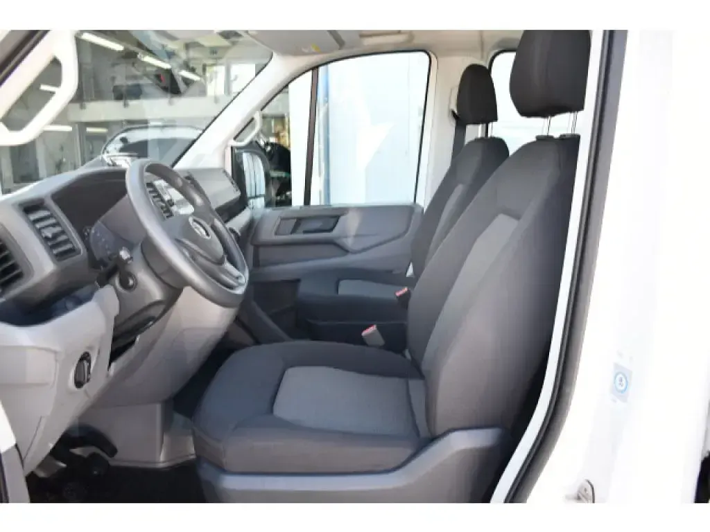 Gebraucht VW Crafter 177 PS (130 kW) 2022 Candyweiß Van