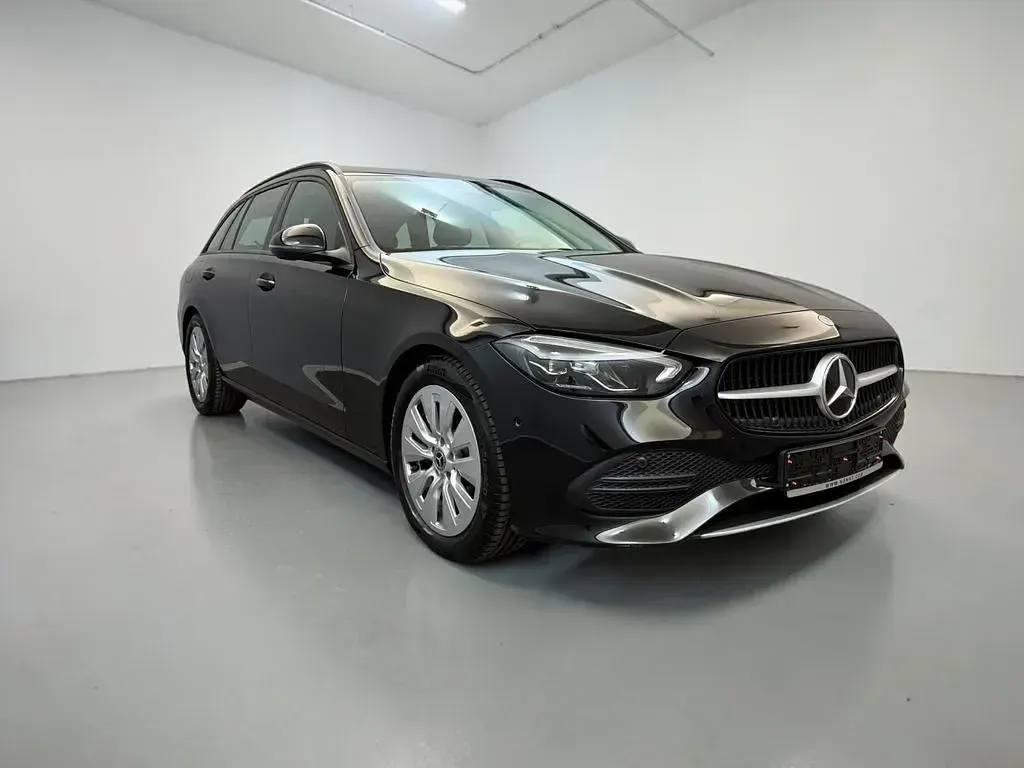 Gebraucht Mercedes 220 200 PS (147 kW) 2023 Schwarz Limousine