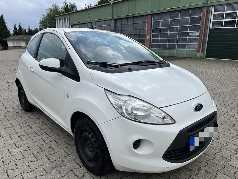 Weiß Gebraucht 2009 Ford Ka Kleinwagen | 1.500 € (Superpreis) - Bild 1/4