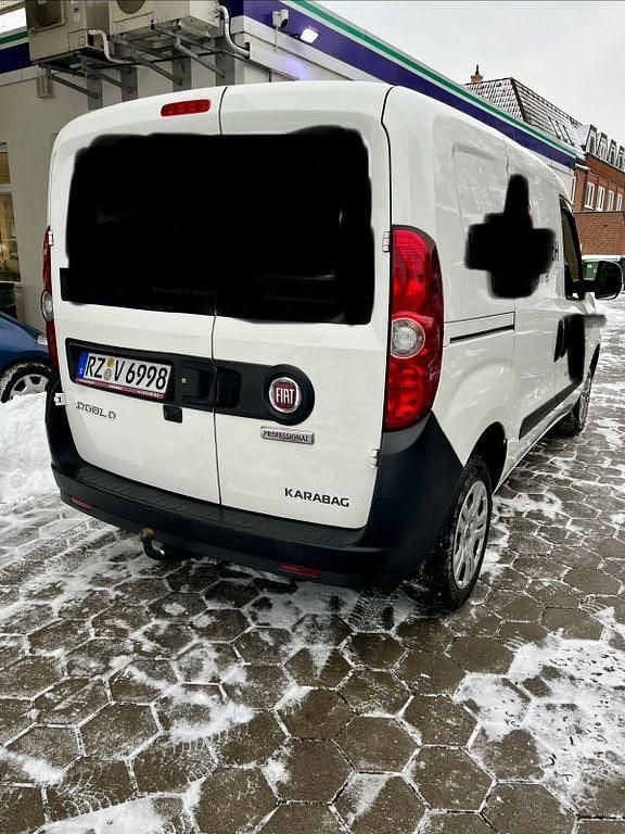 Gebraucht Fiat Doblò 101 PS (74 kW) 2023 Weiß Van / Kleinbus