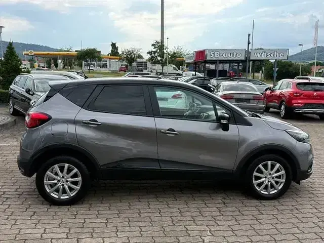 Gebraucht Renault Captur Experience 118 PS (86 kW) 2016 Grau SUV