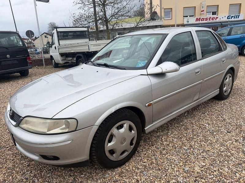 Gebraucht Opel Vectra Selection 101 PS (74 kW) 2001 Grau Limousine